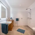 Schloeglhof Holiday home Gilching