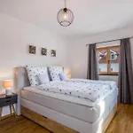 Holiday home Schloeglhof