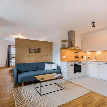 Holiday home Schloeglhof