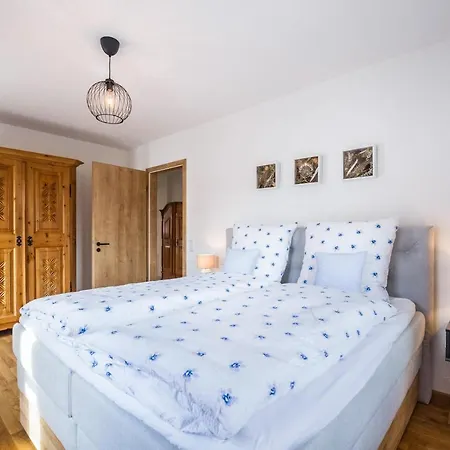 Schloeglhof *