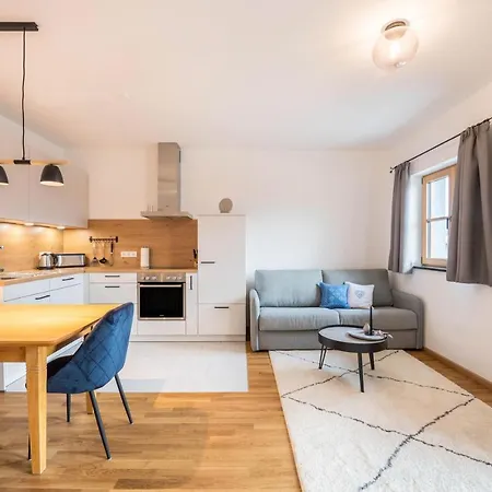 別荘 Schloeglhof ギルヒング