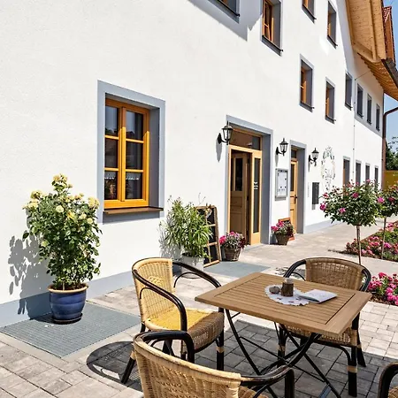 Schloeglhof * ギルヒング